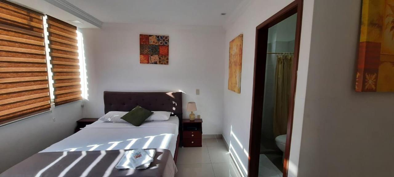 Hostal Perla Real Inn Guayaquil Exterior foto