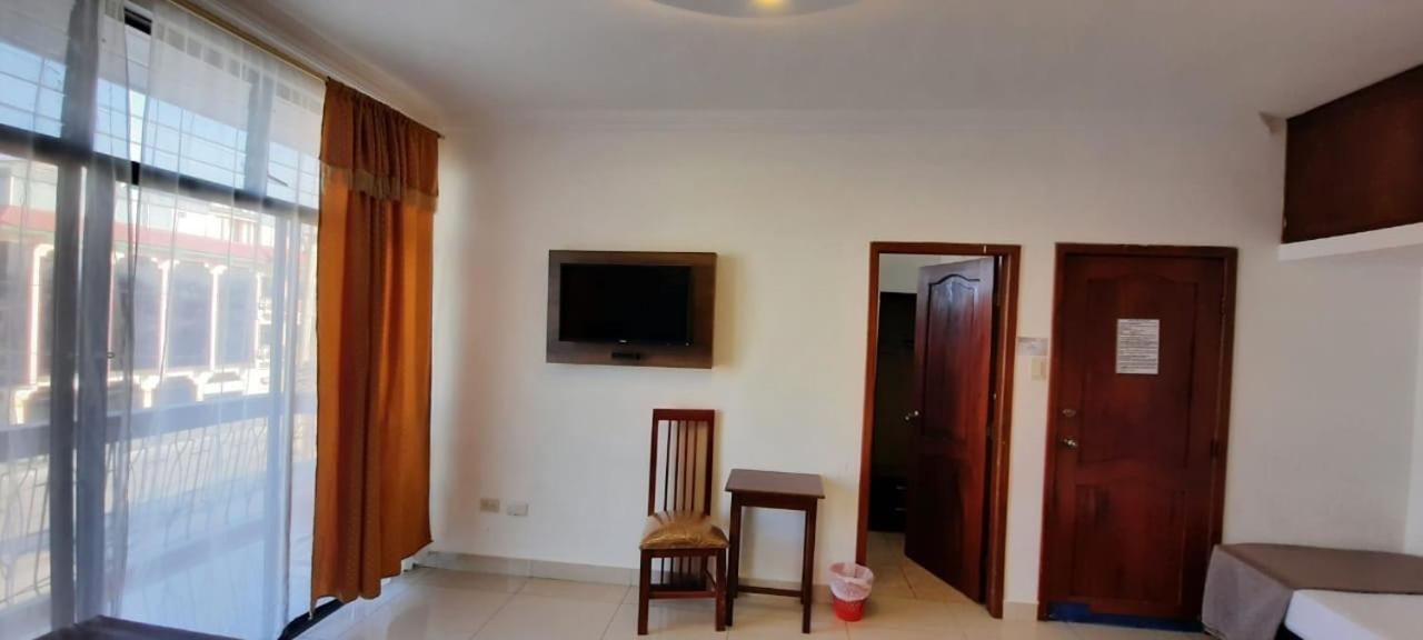 Hostal Perla Real Inn Guayaquil Exterior foto