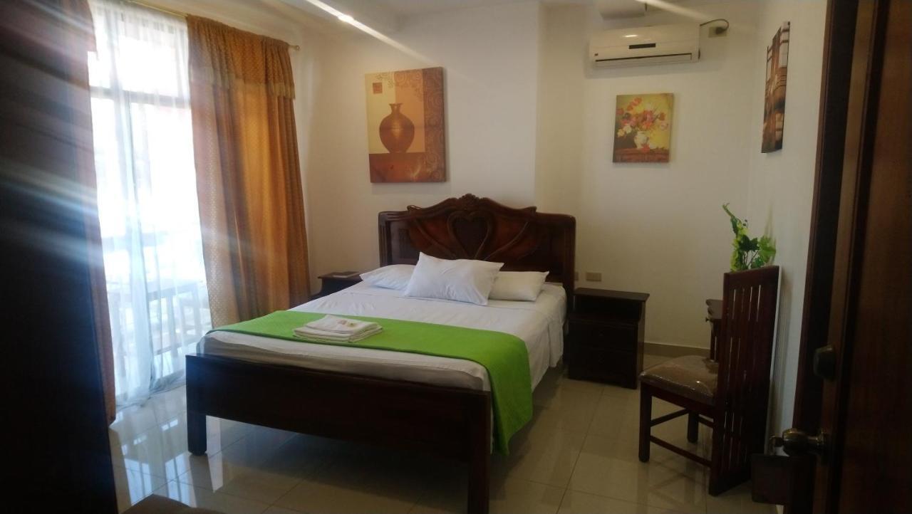 Hostal Perla Real Inn Guayaquil Exterior foto